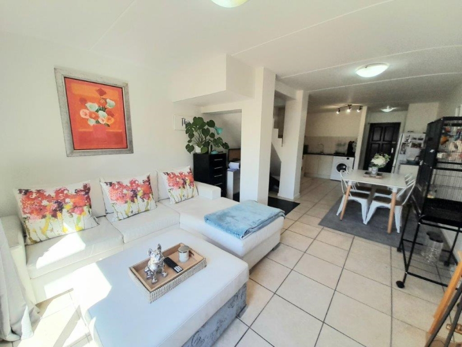 To Let 2 Bedroom Property for Rent in Burgundy Estate Western Cape